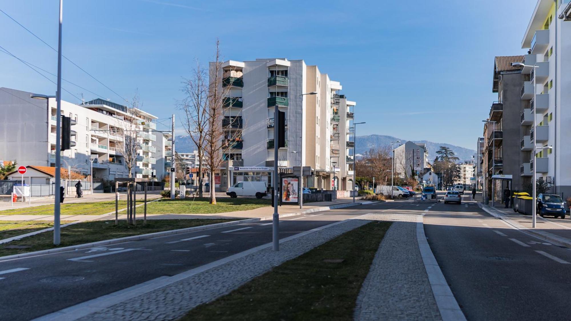 Appartement Lac-montagne-leman-geneva, Garage, Tram Annemasse